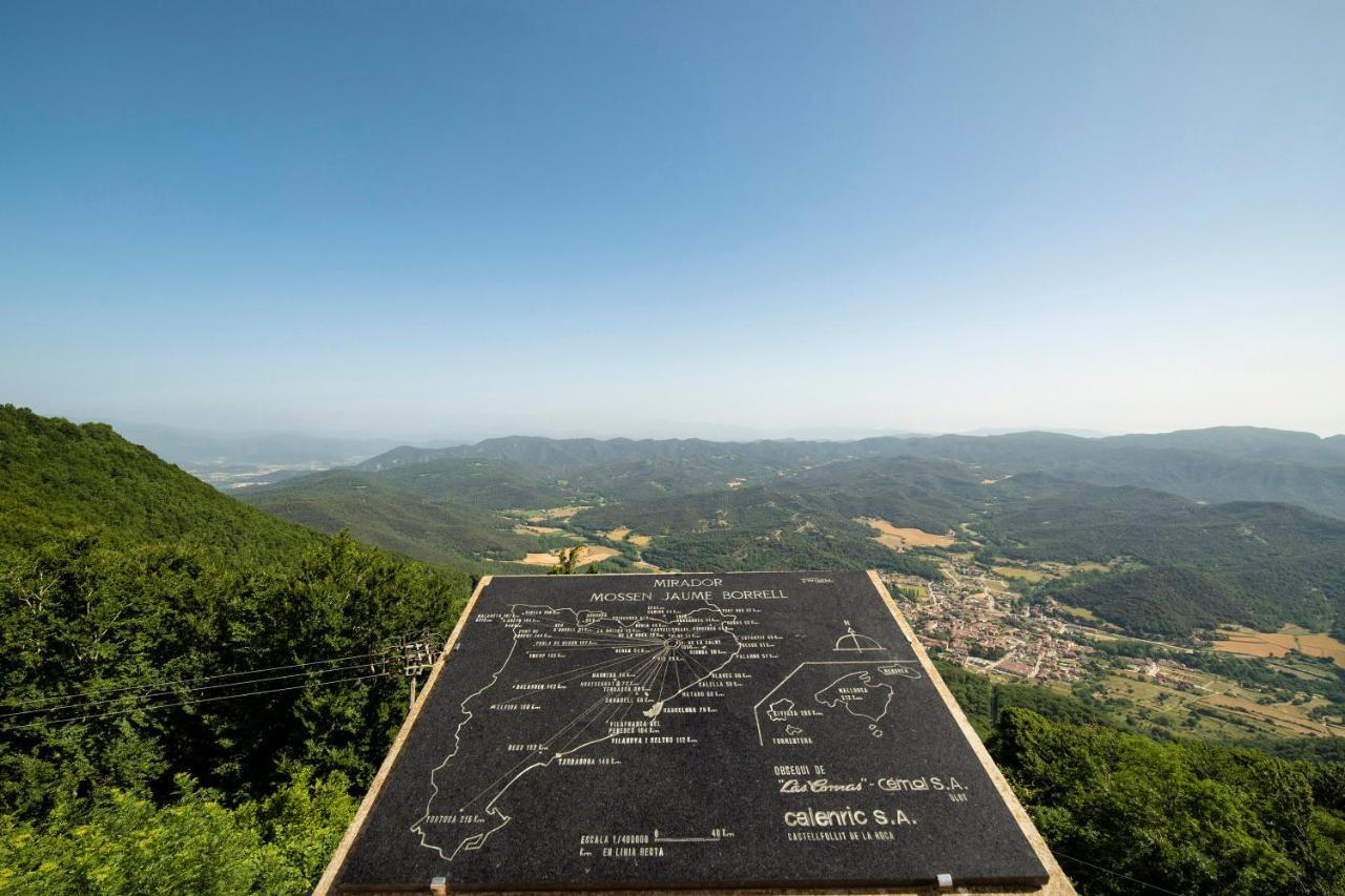 Santuari De La Salut De Sant Feliu De Pallerols Bagian luar foto