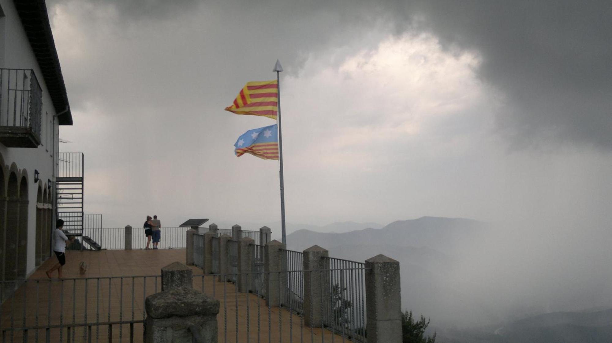 Santuari De La Salut De Sant Feliu De Pallerols Bagian luar foto